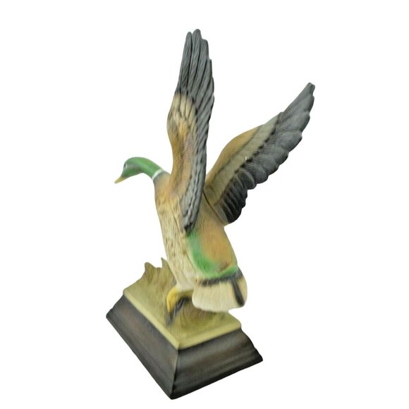 Birds in Flight Flight of the Mallard Special Edition 9 inch Porcelain Figure - Picture 4 of 7